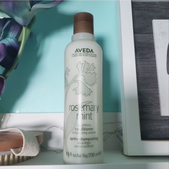 AVEDA Rosemary Mint Weightless Conditioner - Picture 5 of 9